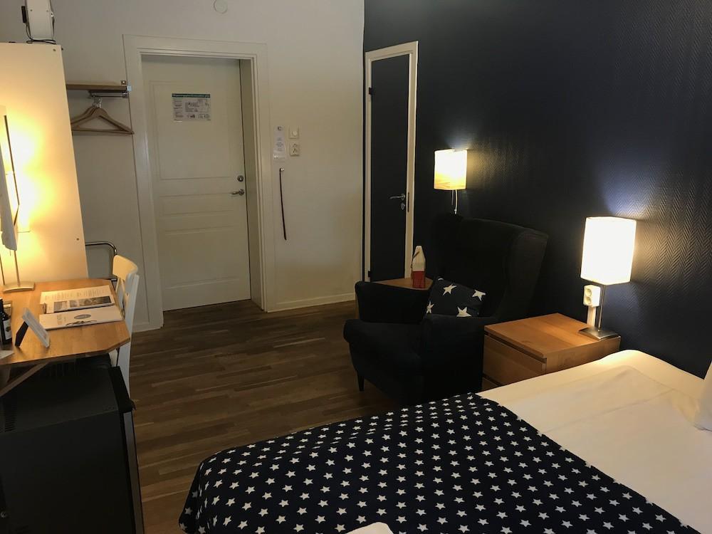 Port Hotel كورلْشامن المظهر الخارجي الصورة
