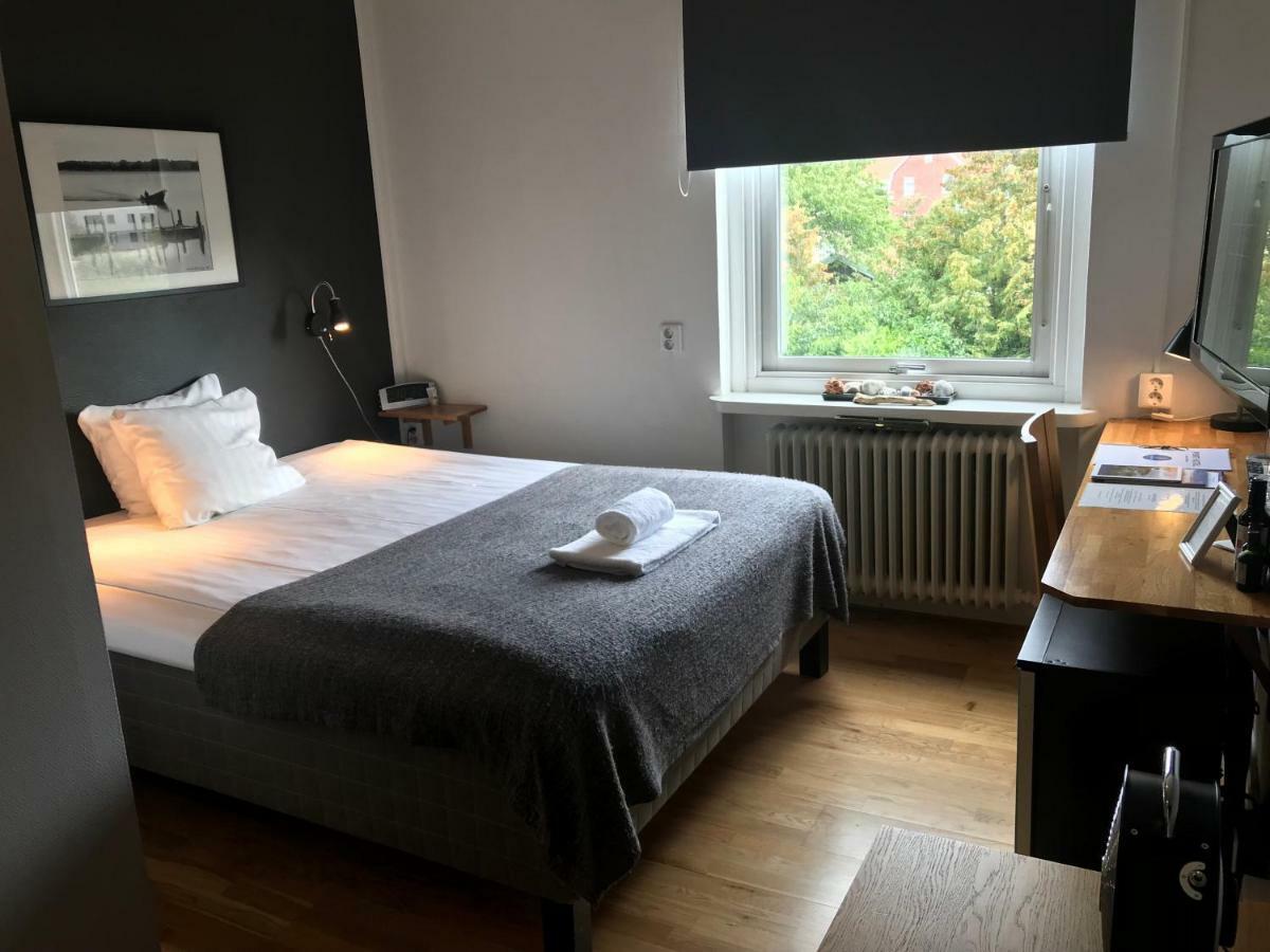 Port Hotel كورلْشامن المظهر الخارجي الصورة